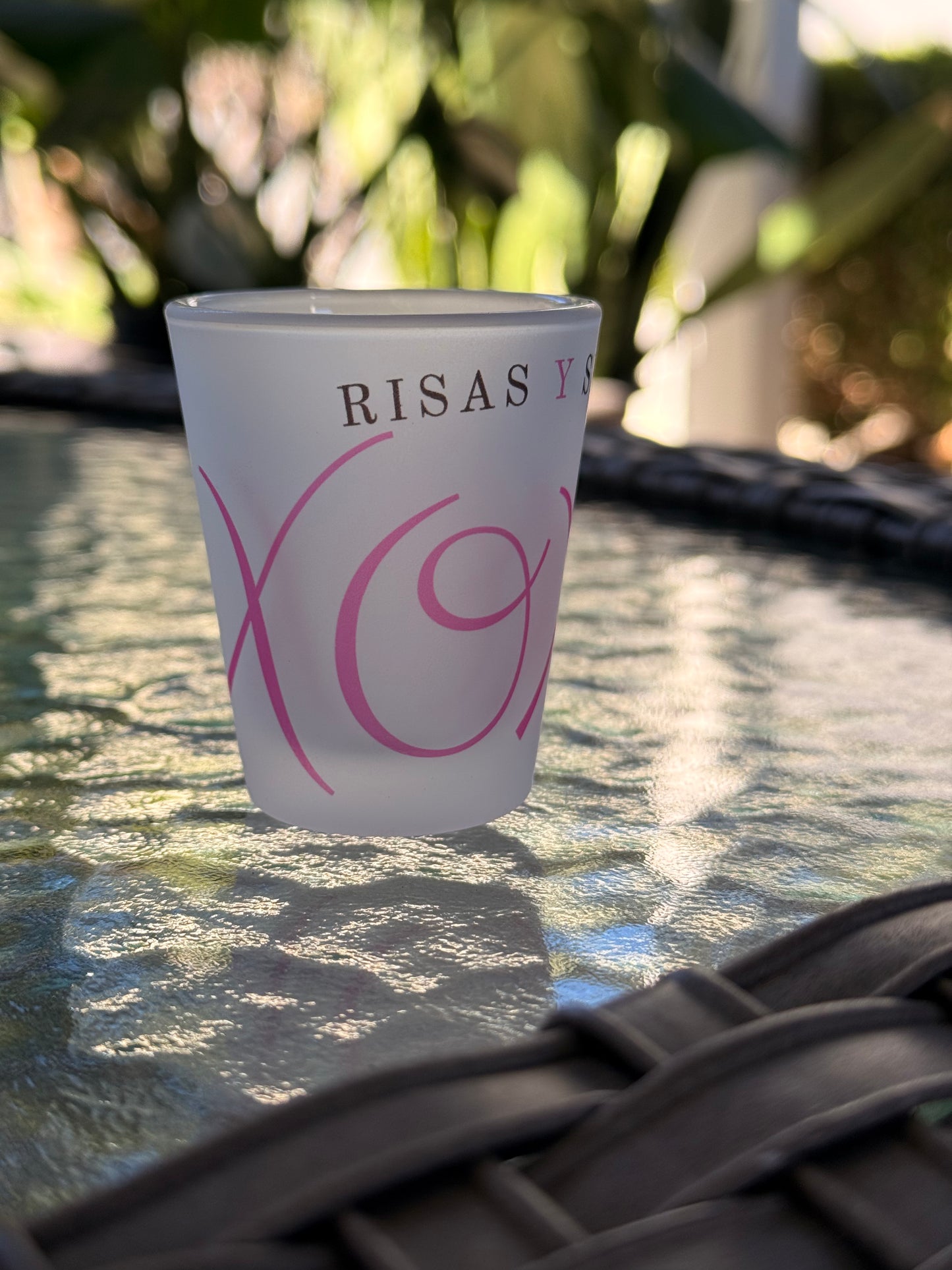 Xoxo Shots y chisme & Chisme y Shots set