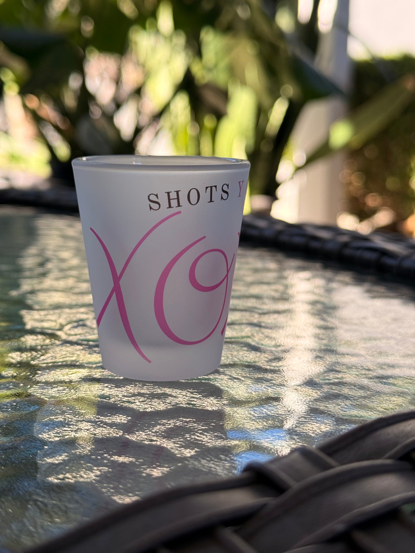 Xoxo Shots y chisme & Chisme y Shots set