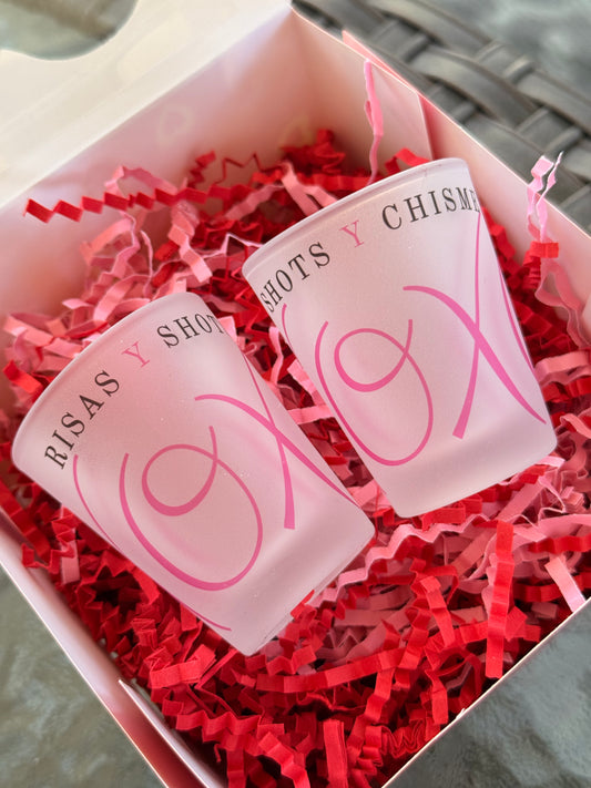 Xoxo Shots y chisme & Chisme y Shots set